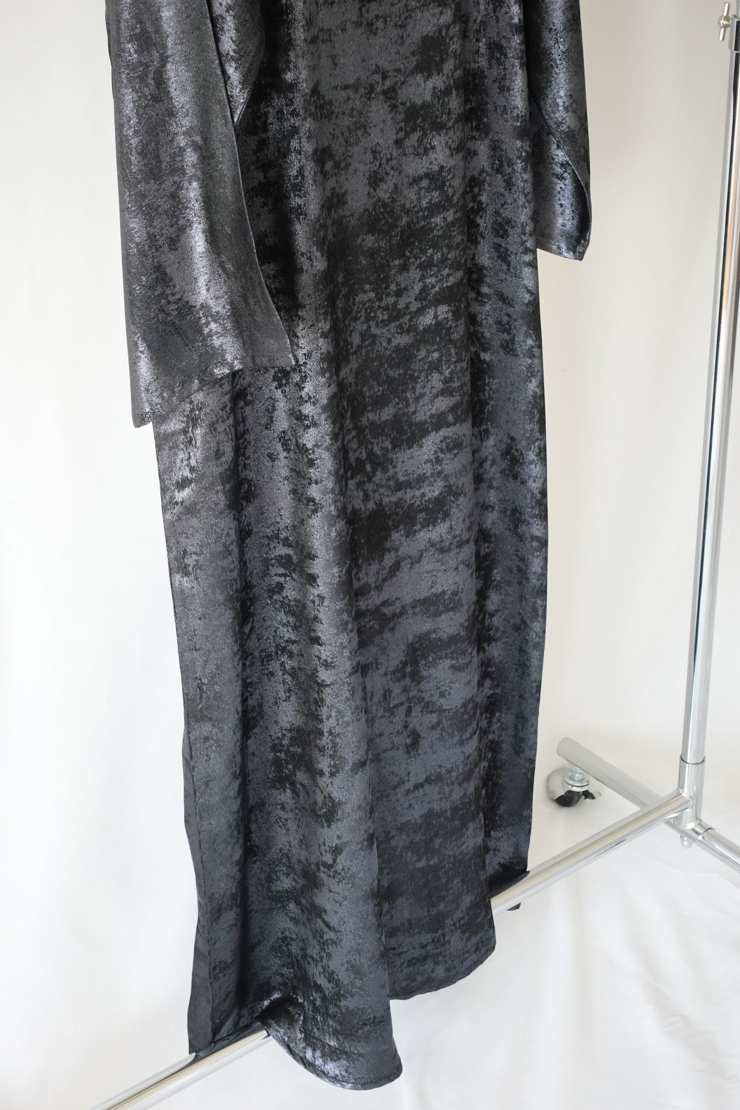 Metallic open Abaya with hijab