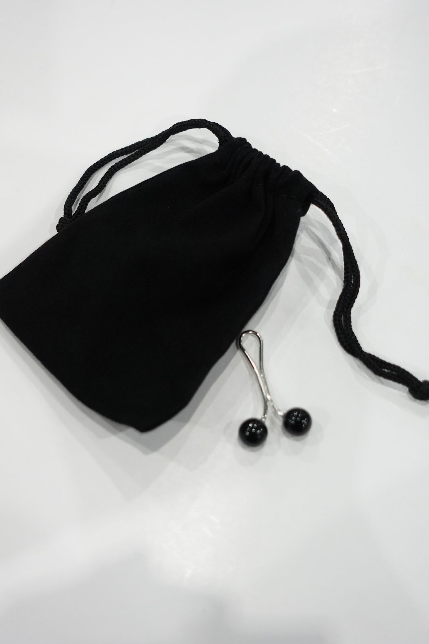 Attache Hijab Anti Trou - Noir