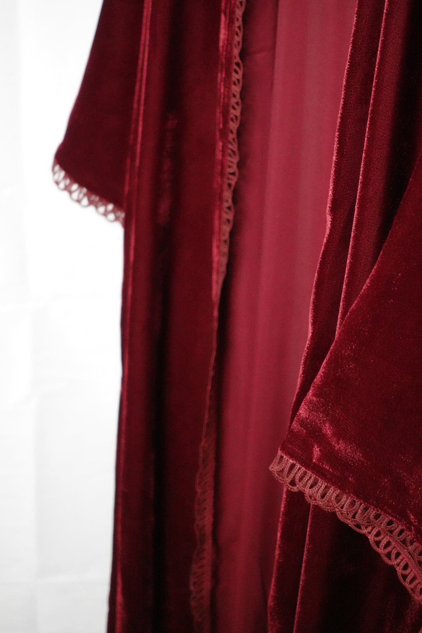 Velvet open abaya “Dark Red”