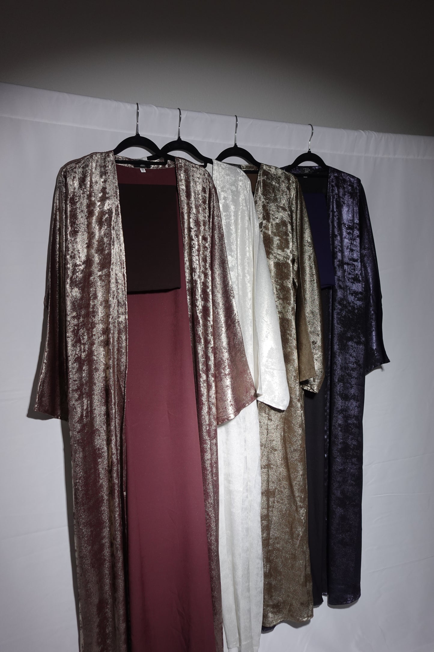 Metallic open Abaya with hijab - burgundy
