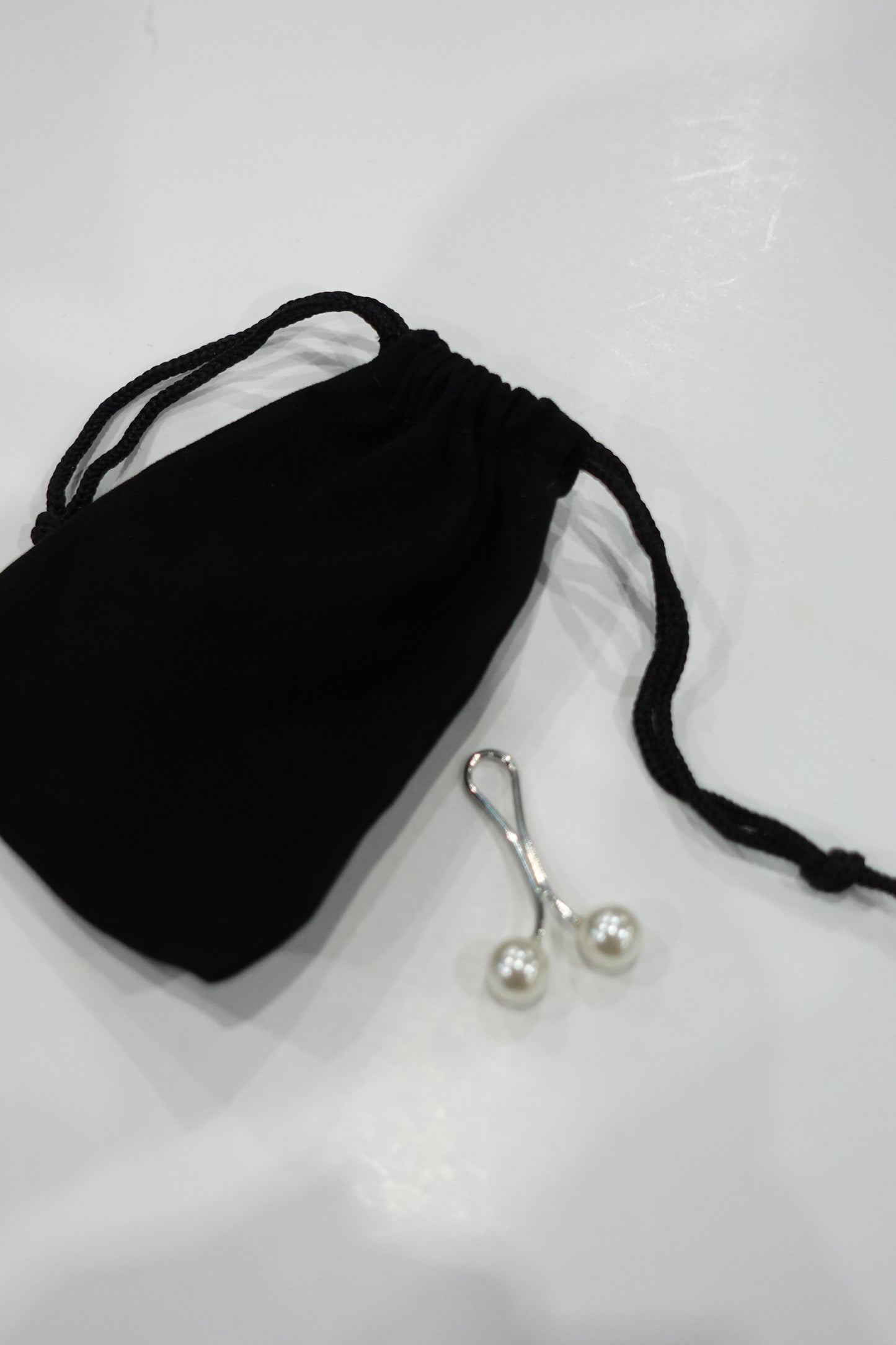 Attache Hijab Anti Trou - Blanc